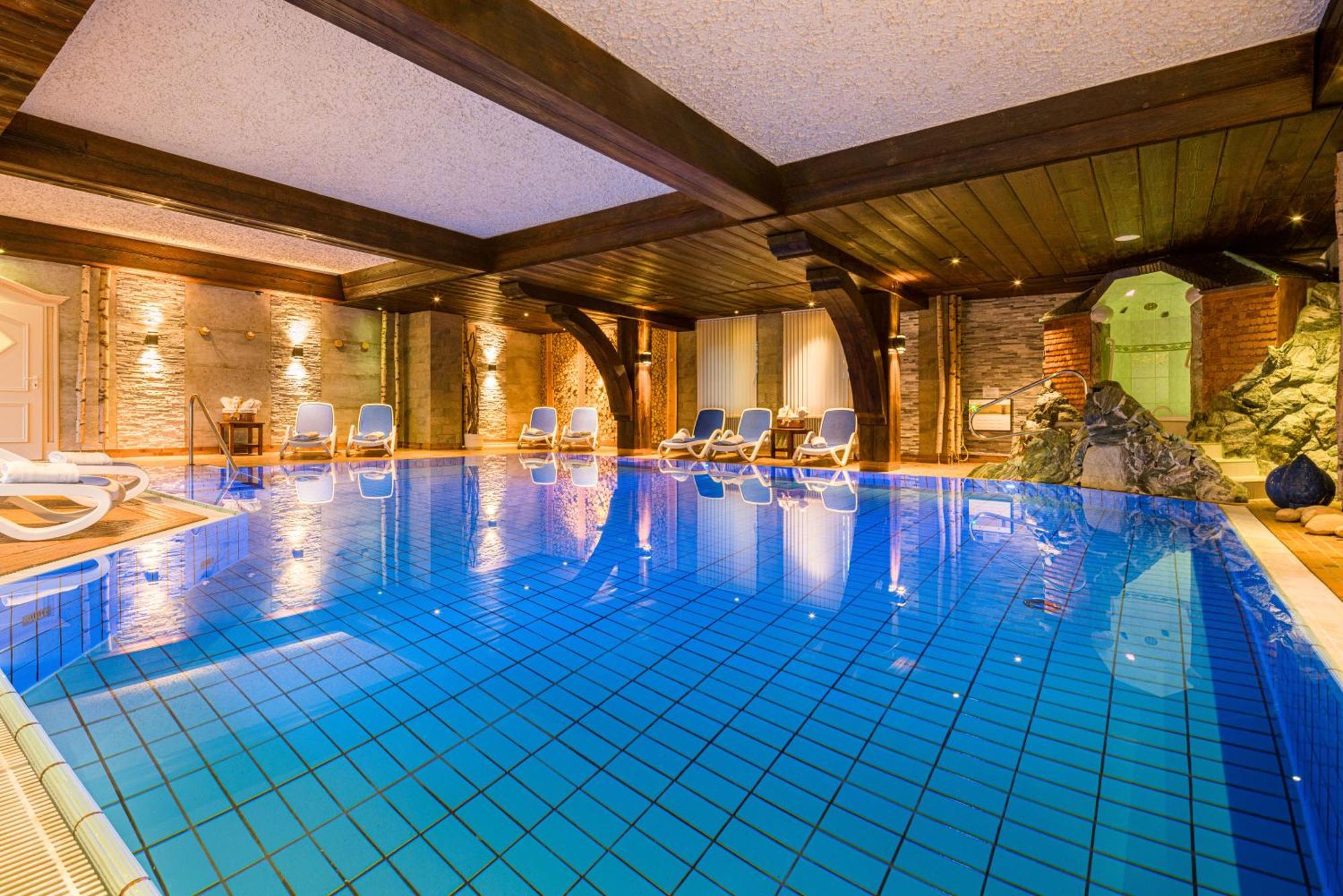 Hotel Krone Igelsberg フロイデンシュタット エクステリア 写真