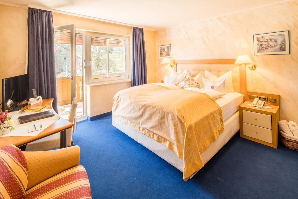 Hotel Krone Igelsberg フロイデンシュタット エクステリア 写真