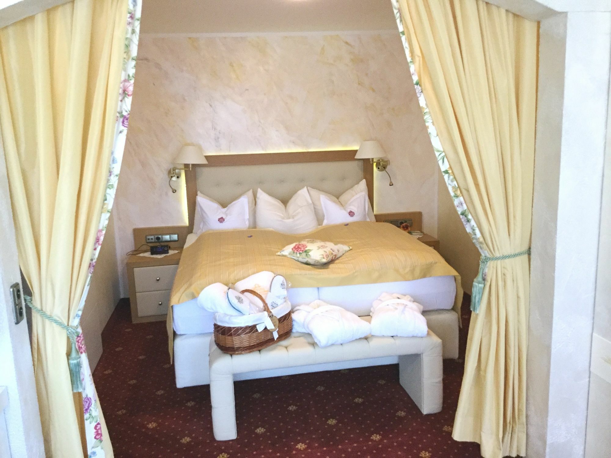 Hotel Krone Igelsberg フロイデンシュタット エクステリア 写真